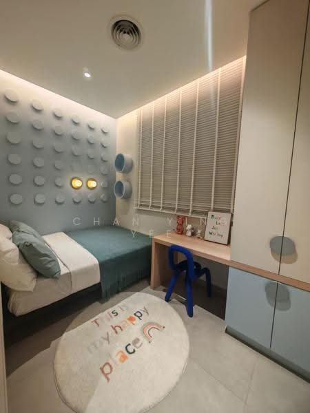 Kediaman Servis untuk Dijual di Maxim D'Parc - Chan Ying Yee - Bedroom - PropertyGuru.com.my