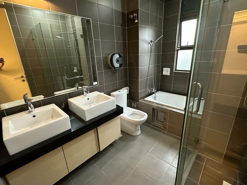 3-storey Terraced House for Sale in USJ Heights (Subang Jaya) - Johnson See - Bathroom - PropertyGuru.com.my
