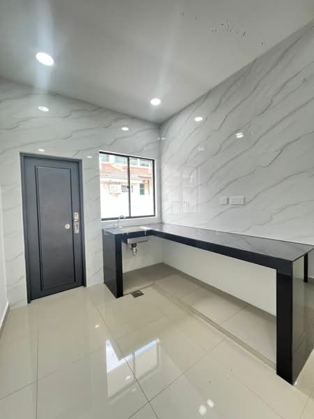 Taman Puteri Wangsa untuk Untuk Dijual - RM 538,000, Apr 2026 - Kitchen - PropertyGuru.com.my