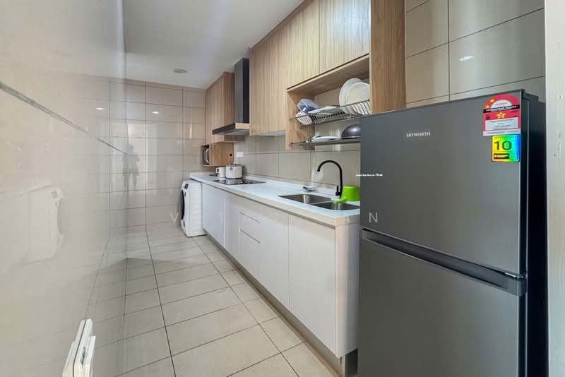Service Residence for Sale at The Park Sky Residence - Vitas Tan - Kitchen - PropertyGuru.com.my