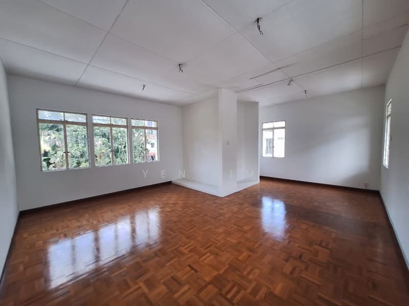Bungalow for Sale in Taman U Thant (Ampang) - Yen Lim - Living Room - PropertyGuru.com.my
