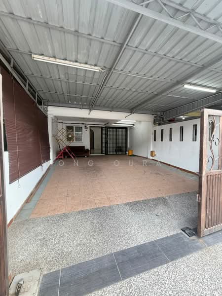 2-storey Terraced House for Sale in Johor Bahru (Johor) - Wong Ouray - Exterior - PropertyGuru.com.my