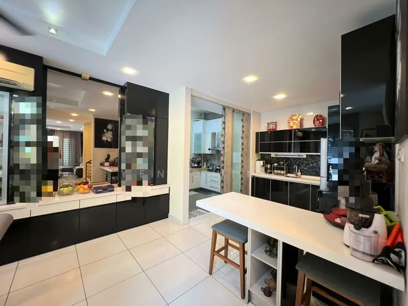 Semi-Detached House for Sale in Bayu Sri Bintang (Batu) - Yen Ching - Kitchen - PropertyGuru.com.my