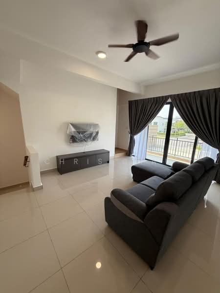 2-storey Terraced House for Rent in Semenyih (Selangor) - Chris Chau - Living Room - PropertyGuru.com.my
