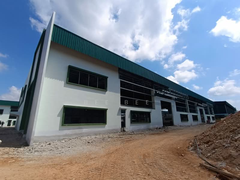 Detached Factory for Rent in Kempas (Johor Bahru) - Bee Bee - Exterior - PropertyGuru.com.my