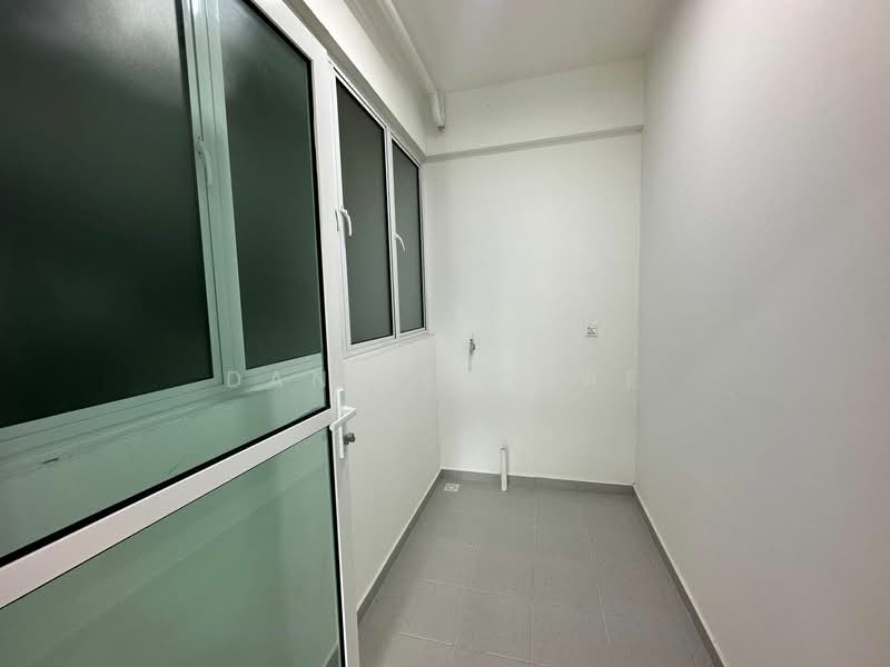Ideal Residency untuk Untuk Disewa - RM 2,000 /bulan, Apr 2026 - Balcony - PropertyGuru.com.my