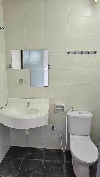 Rumah Teres 2-Tingkat untuk Disewa di Bandar Puteri Puchong (Puchong) - Jordan Tang - Bathroom - PropertyGuru.com.my