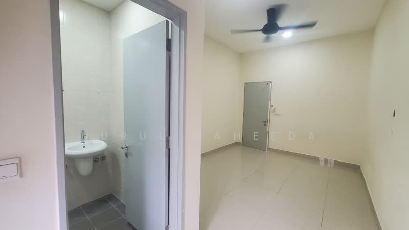 Terraced House for Rent in Bangi (Selangor) - Nurul Waheeda - Bathroom - PropertyGuru.com.my