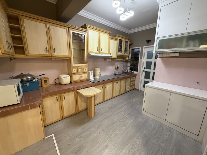 2-storey Terraced House for Sale in Sungai Long (Bandar Sungai Long) - Ray Foo - Kitchen - PropertyGuru.com.my