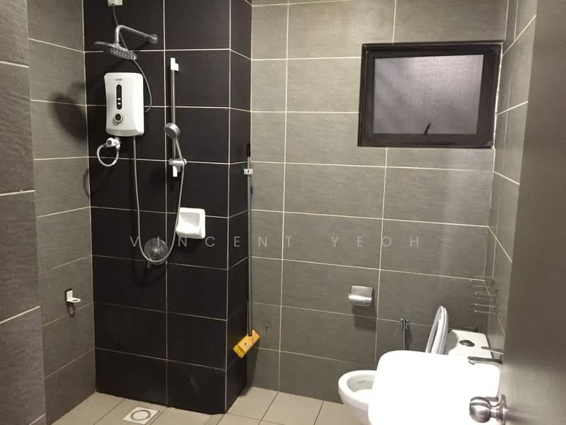 Condominium for Sale at The Henge - Vincent Yeoh - Bathroom - PropertyGuru.com.my