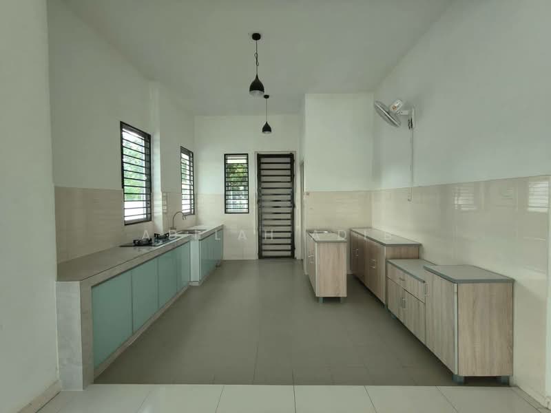 2-storey Terraced House for Rent in TTDI Grove (Kajang) - Adilah Adib - Kitchen - PropertyGuru.com.my