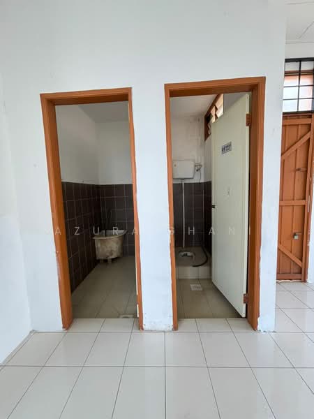 Corner Lot Bandar Seri Astana Fasa E untuk Untuk Dijual - RM 380,000, Apr 2026 - Bathroom - PropertyGuru.com.my