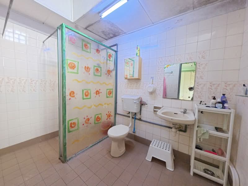 Terraced House for Sale in Subang Jaya (Selangor) - KH LEE - Bathroom - PropertyGuru.com.my