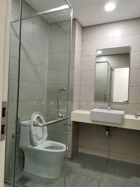 Kondominium untuk Disewa di Vivo Residential Suites - Karen Lau - Bathroom - PropertyGuru.com.my