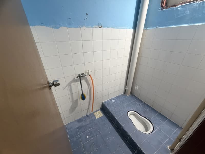 Desa 4 Bandar Country Homes,Rawang untuk Untuk Dijual - RM 390,000, Apr 2026 - Bathroom - PropertyGuru.com.my