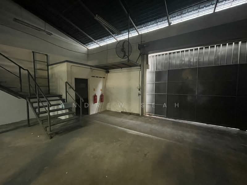 Factory for Rent in Taman Industri Sungai Buloh (Sungai Buloh) - Andrew Seah - Interior - PropertyGuru.com.my