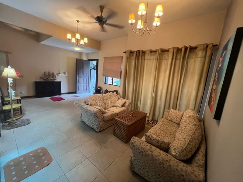 2-storey Terraced House for Sale in Bukit Jelutong (Shah Alam) - CHRIS LEE - Living Room - PropertyGuru.com.my