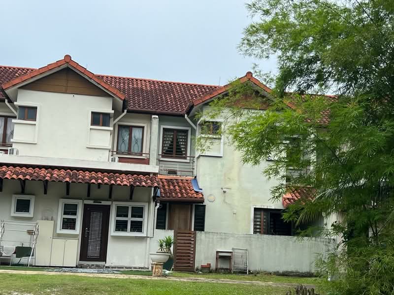 2-storey Terraced House for Sale in Bukit Jelutong (Shah Alam) - CHRIS LEE - Exterior - PropertyGuru.com.my