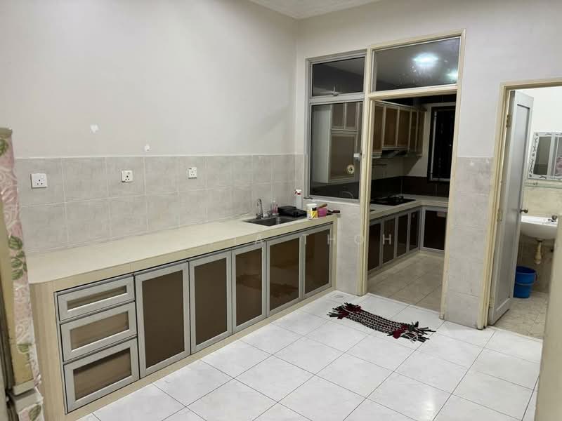 BUKIT INDAH BANDAR NUSAJAYA untuk Untuk Disewa - RM 2,700 /bulan, Apr 2026 - Kitchen - PropertyGuru.com.my