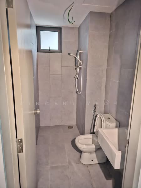 Service Residence for Sale at M Vertica - Vincent Yeoh - Bathroom - PropertyGuru.com.my