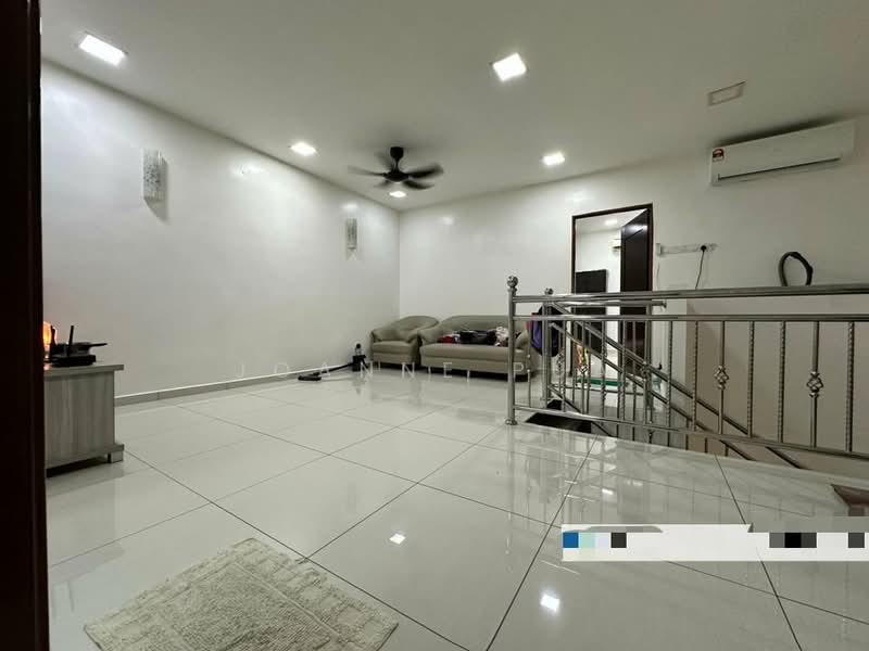 2-storey Terraced House for Sale in Bandar Bukit Tinggi (Klang) - Joanne Pua - Living Room - PropertyGuru.com.my