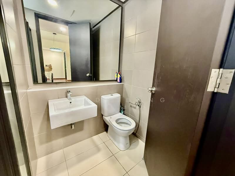 Service Residence for Sale at The Tamarind - Landy Bong - Bathroom - PropertyGuru.com.my