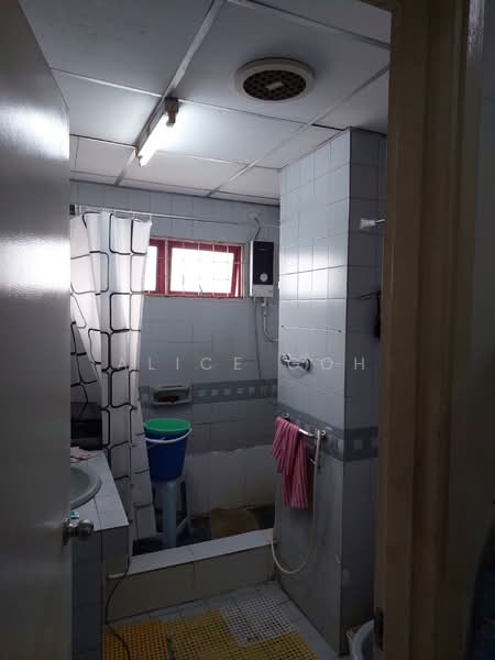 Condominium for Sale at Trellises - Alice Goh - Bathroom - PropertyGuru.com.my