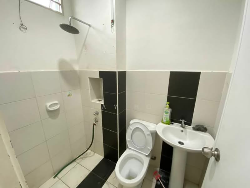 1.5-storey Terraced House for Rent in Iskandar Puteri (Nusajaya) (Johor) - Jay Ho - Bathroom - PropertyGuru.com.my
