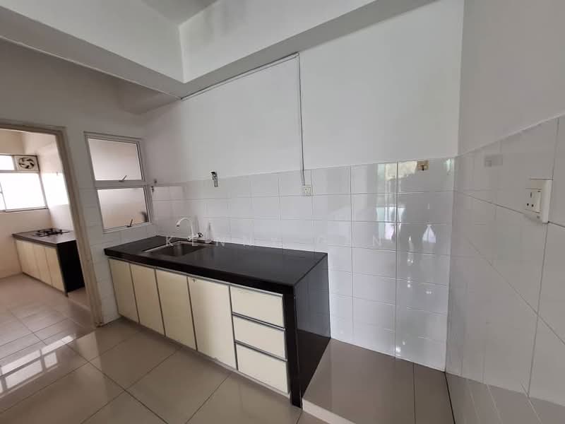 Condominium for Sale at The Zest @ Kinrara 9 - Kenny Gan - Kitchen - PropertyGuru.com.my