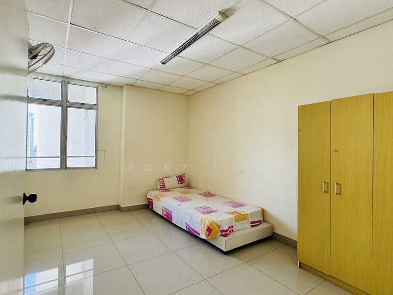 Leisure Bay Condominium untuk Untuk Disewa - RM 1,400 /bulan, Apr 2026 - Bedroom - PropertyGuru.com.my