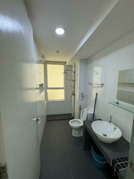 Ritze Perdana 2 untuk Untuk Disewa - RM 1,500 /bulan, Apr 2026 - Bathroom - PropertyGuru.com.my