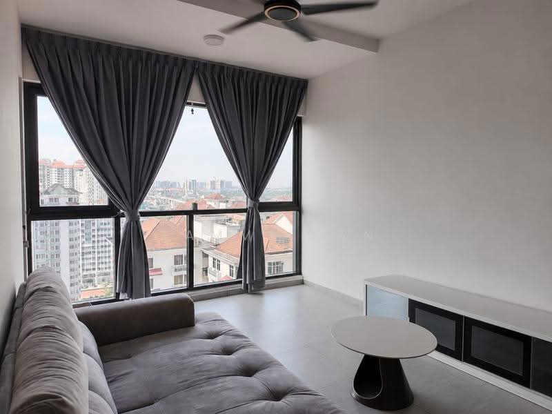 Kediaman Servis untuk Dijual di The Arcuz - Tammy Tan - Living Room - PropertyGuru.com.my