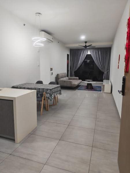 Kediaman Servis untuk Dijual di The Arcuz - Tammy Tan - Living Room - PropertyGuru.com.my