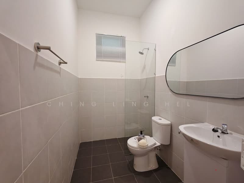 Service Residence for Sale at Sentrio Residences @ Senai - Ching Ling Hel - Bathroom - PropertyGuru.com.my