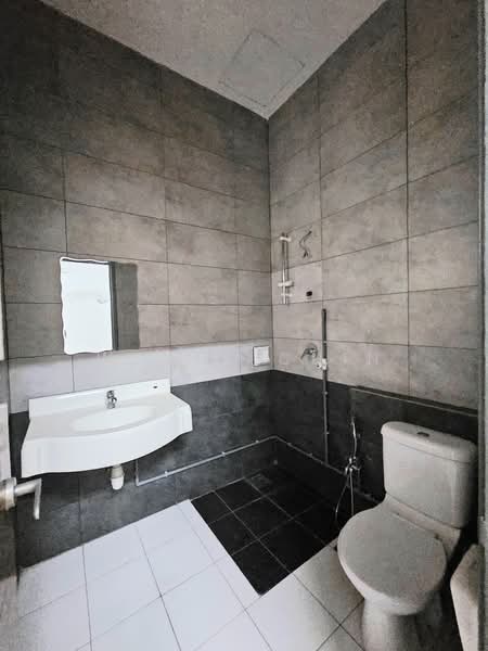 2.5-storey Terraced House for Sale in Bandar Puteri Puchong (Puchong) - Wendy Chin - Bathroom - PropertyGuru.com.my