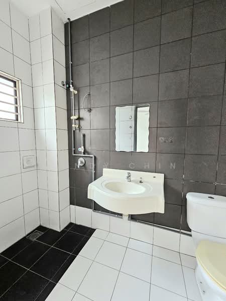 2.5-storey Terraced House for Sale in Bandar Puteri Puchong (Puchong) - Wendy Chin - Bathroom - PropertyGuru.com.my