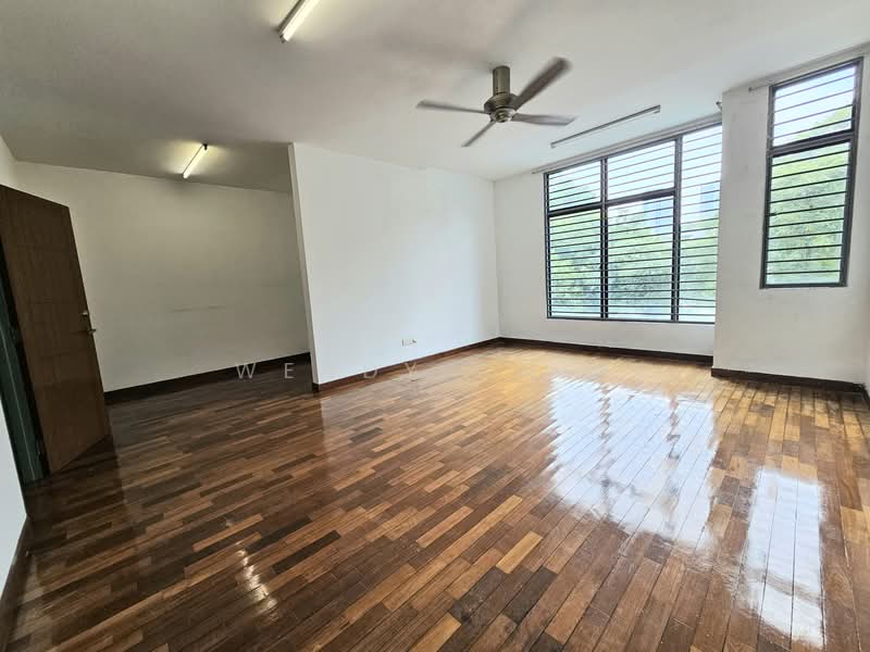 2.5-storey Terraced House for Sale in Bandar Puteri Puchong (Puchong) - Wendy Chin - Living Room - PropertyGuru.com.my