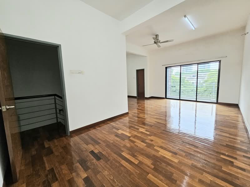 2.5-storey Terraced House for Sale in Bandar Puteri Puchong (Puchong) - Wendy Chin - Living Room - PropertyGuru.com.my