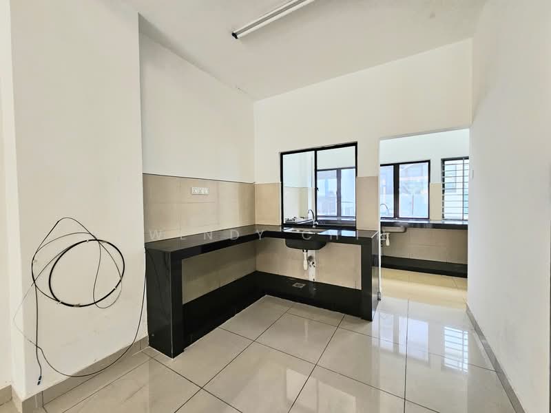 2.5-storey Terraced House for Sale in Bandar Puteri Puchong (Puchong) - Wendy Chin - Kitchen - PropertyGuru.com.my