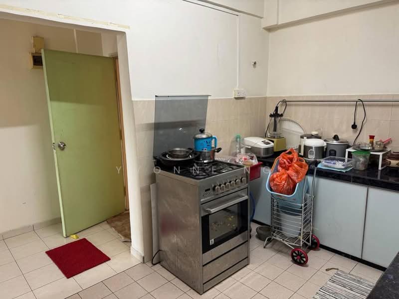 Pangsapuri untuk Disewa di Villa Bestari Apartment - Yvonne Ng - Kitchen - PropertyGuru.com.my