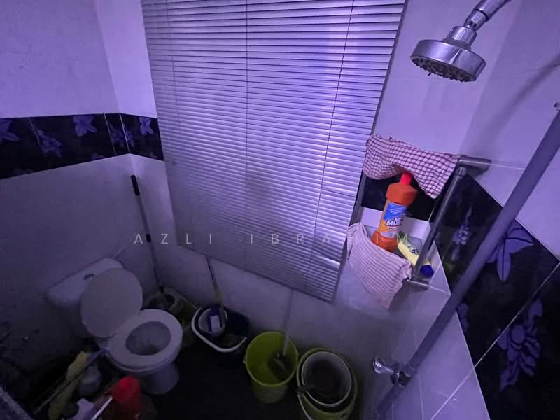 Pangsapuri untuk Dijual di Menara Merak Kayangan - Azli Ibrahim - Bathroom - PropertyGuru.com.my