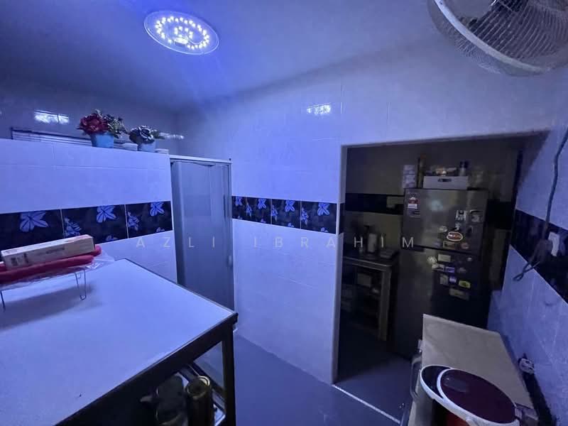 Pangsapuri untuk Dijual di Menara Merak Kayangan - Azli Ibrahim - Kitchen - PropertyGuru.com.my