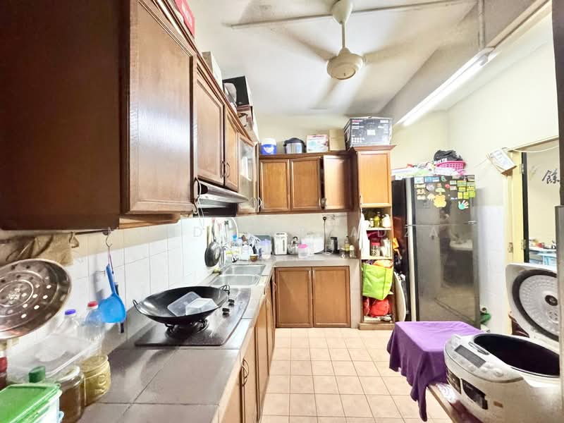 Taman Bukit Utama untuk Untuk Dijual - RM 620,000, Apr 2026 - Kitchen - PropertyGuru.com.my