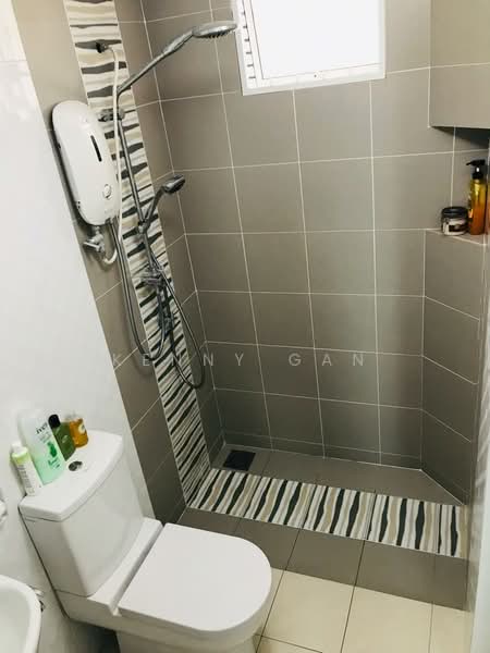 Condominium for Sale at The Zest @ Kinrara 9 - Kenny Gan - Bathroom - PropertyGuru.com.my