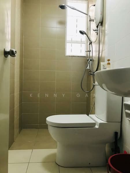 Condominium for Sale at The Zest @ Kinrara 9 - Kenny Gan - Bathroom - PropertyGuru.com.my