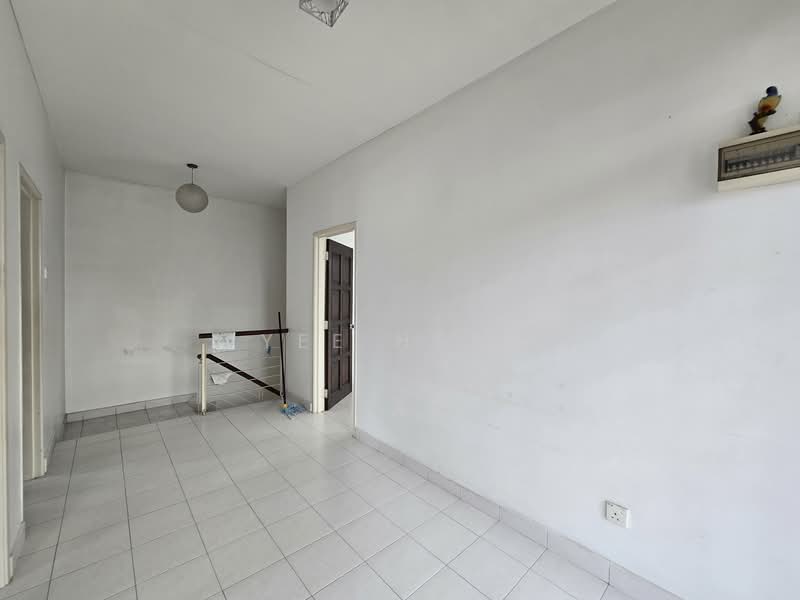 2-storey Terraced House for Sale in Taman Sierra Perdana (Masai) - Yee Hsin - Interior - PropertyGuru.com.my