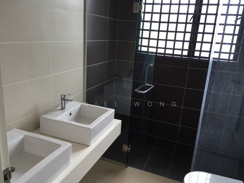 2-storey Terraced House for Sale in 16 Sierra (Puchong) - Daniel Wong - Bathroom - PropertyGuru.com.my
