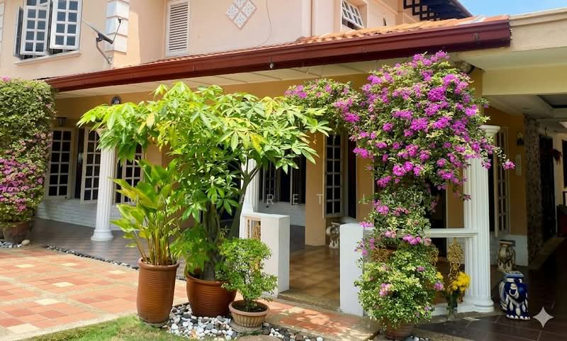 Semi-Detached House for Sale in Kelana Jaya (Petaling Jaya) - Margaret Lau - Exterior - PropertyGuru.com.my