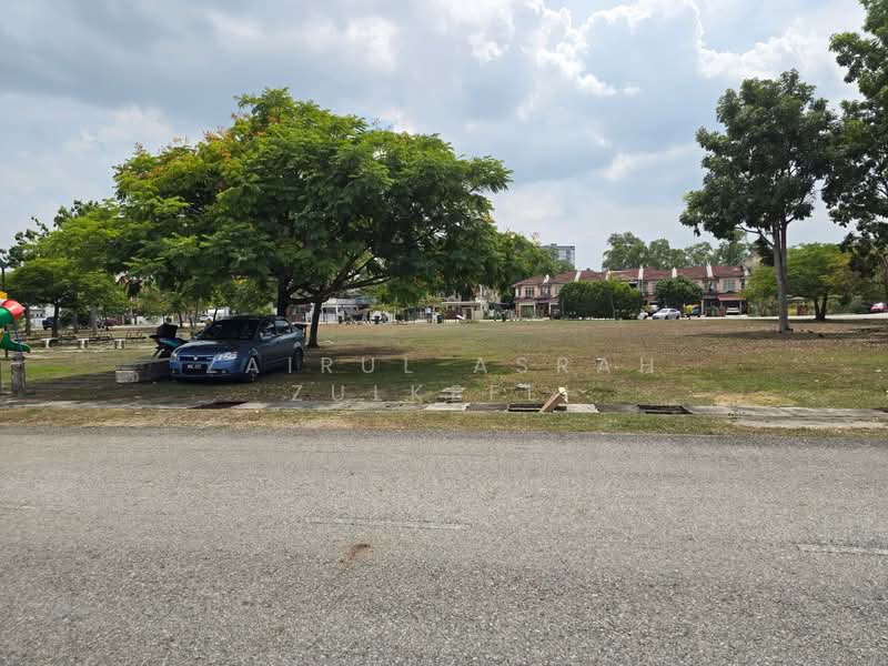 Puchong FACING PADANG Double Storey House La Cottage Taman Putra Perdana untuk Untuk Dijual - RM 450,000, Apr 2026 - Exterior - PropertyGuru.com.my