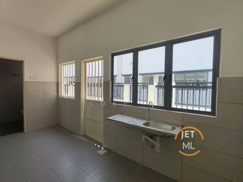 Rumah Teres untuk Dijual di Petaling Jaya (Selangor) - Loke . - Kitchen - PropertyGuru.com.my